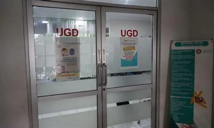 Layanan UGD 24 Jam Layanan Unit Gawat Darurat di rumah sakit terdekat