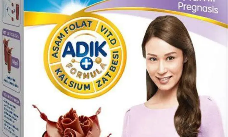 Gelas susu hangat untuk ibu hamil