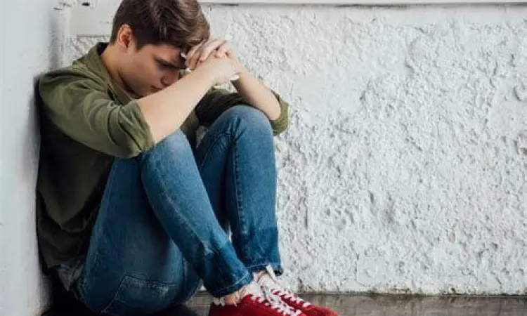 Remaja mengalami masalah kesehatan mental akibat broken home