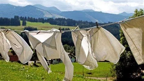 Pencegahan Gatal Selangkangan Pakaian dalam berbahan katun untuk mencegah gatal