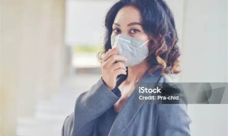 Pasien berkonsultasi mengenai gejala batuk kronis