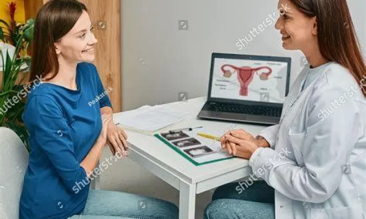 Konsultasi Medis Kontrasepsi Konsultasi dokter mengenai pemilihan alat kontrasepsi