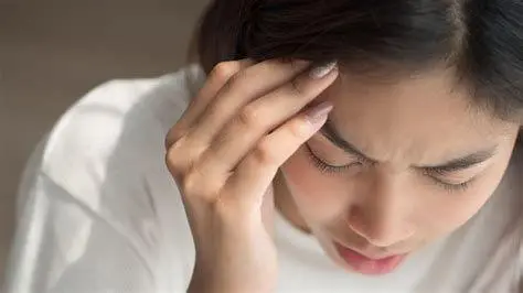 Serangan Vertigo Mendadak Penderita vertigo merasakan sensasi berputar