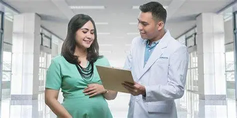 Pemeriksaan Medis Profesional Konsultasi dengan dokter spesialis kandungan