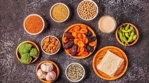 Makanan Pendukung Hormon Estrogen Berbagai jenis makanan kaya fitoestrogen untuk kesehatan hormon