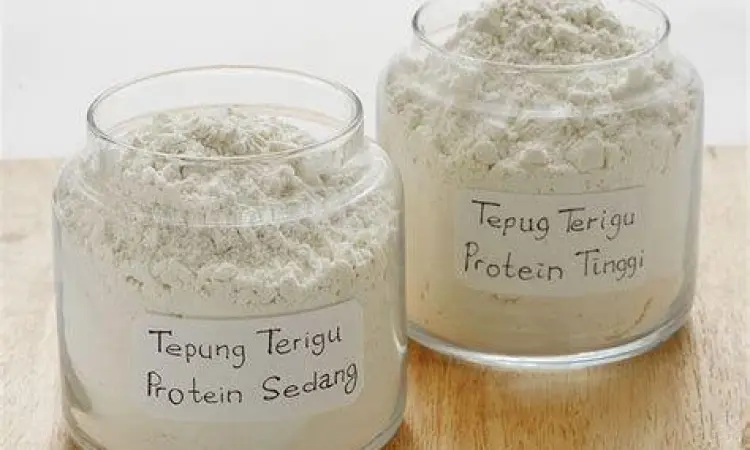 Detail tekstur tepung protein sedang yang halus