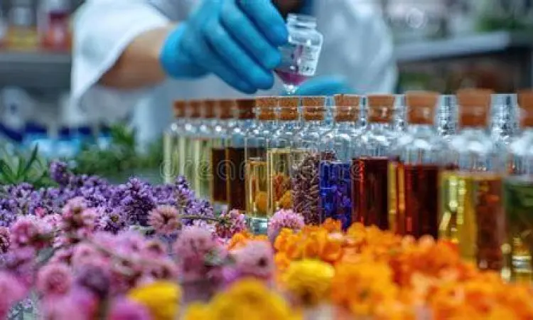 Sains di Balik Industri Wewangian Pembuatan parfum dengan ekstrak kimiawi