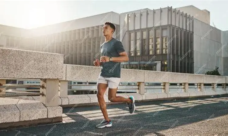 Seseorang berlari di pagi hari dengan penuh semangat