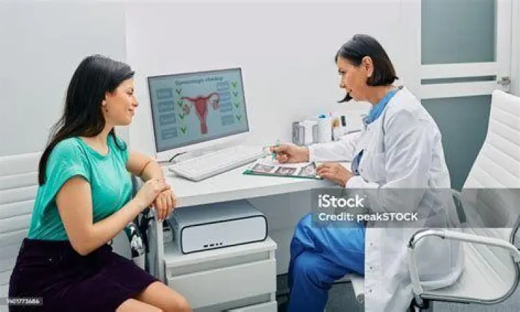 Konsultasi Medis Profesional Konsultasi dengan dokter ginekologi mengenai kesehatan reproduksi