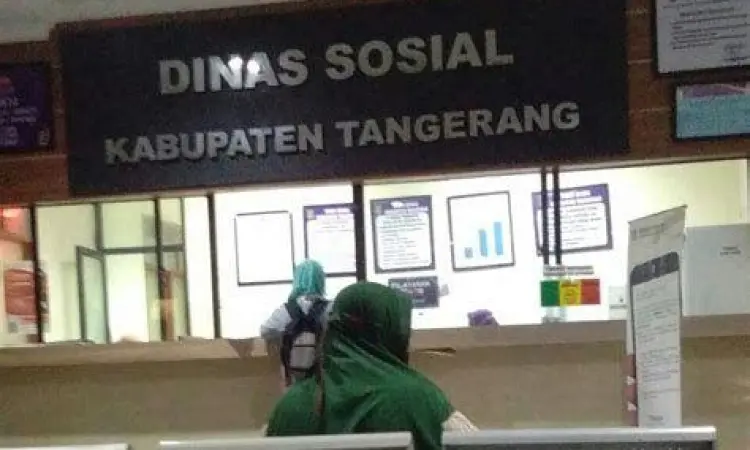 Proses pendaftaran kartu indonesia sehat di kantor dinas sosial