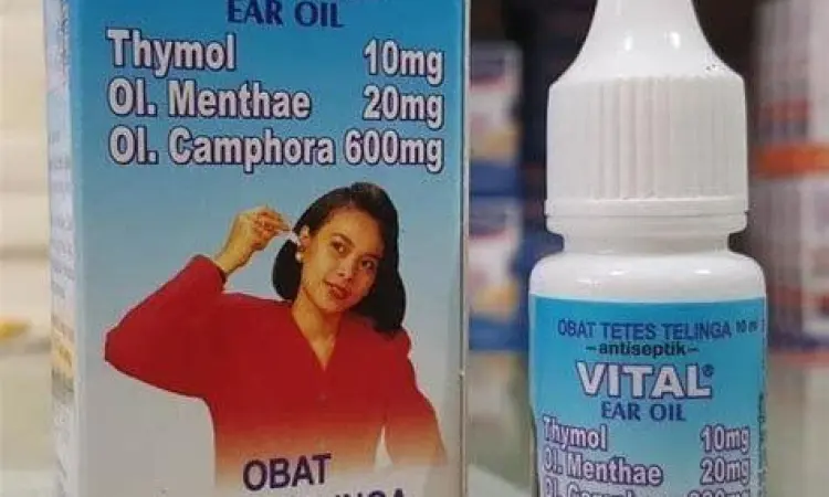 Cairan bening tetes telinga sebagai pelunak serumen