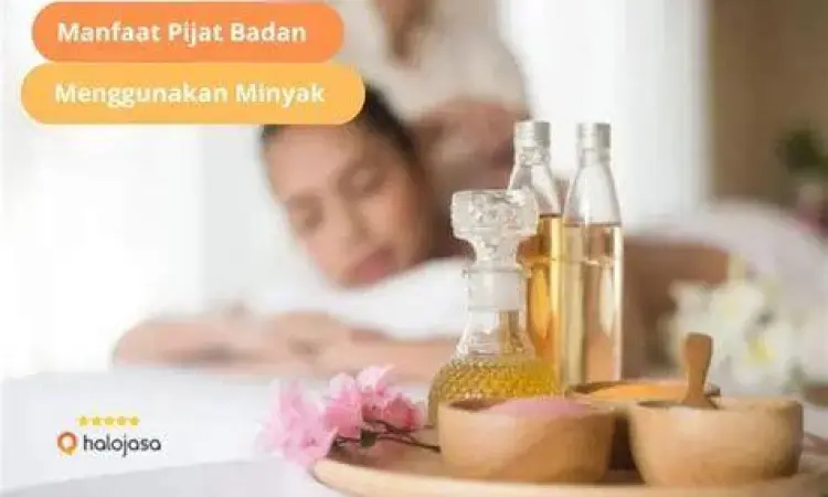 Teknik Pijat Relaksasi Ilustrasi pijat menggunakan Minyak Herba Sinergi
