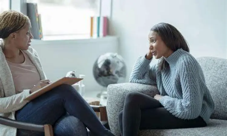 Sesi terapi psikologis untuk penanganan gangguan mental