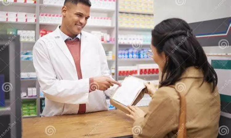 Apoteker menjelaskan efek samping obat