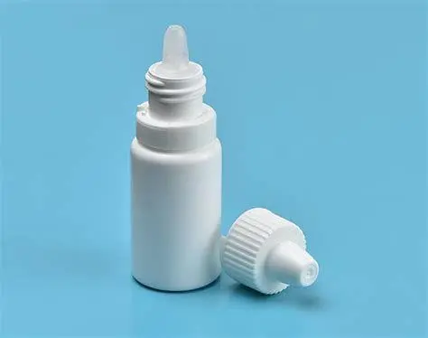 Kebersihan Botol Obat Menjaga kebersihan ujung botol tetes telinga