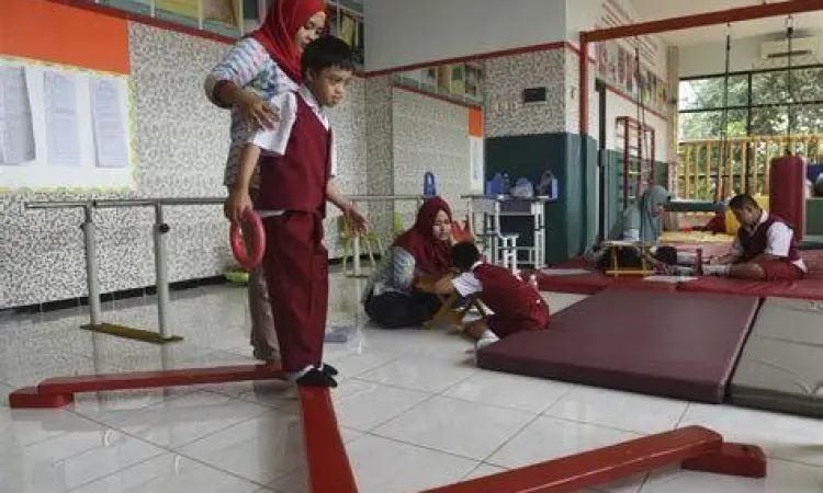 Anak disabilitas di sekolah inklusi