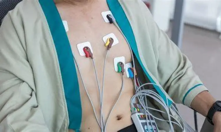 proses pemeriksaan EKG untuk nyeri dada